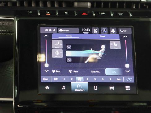 Used 2023 Jeep Grand Cherokee L Laredo AWD/4WD image 19