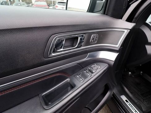 Used 2018 Ford Explorer Sport w/ Equipment Group 401A image 31