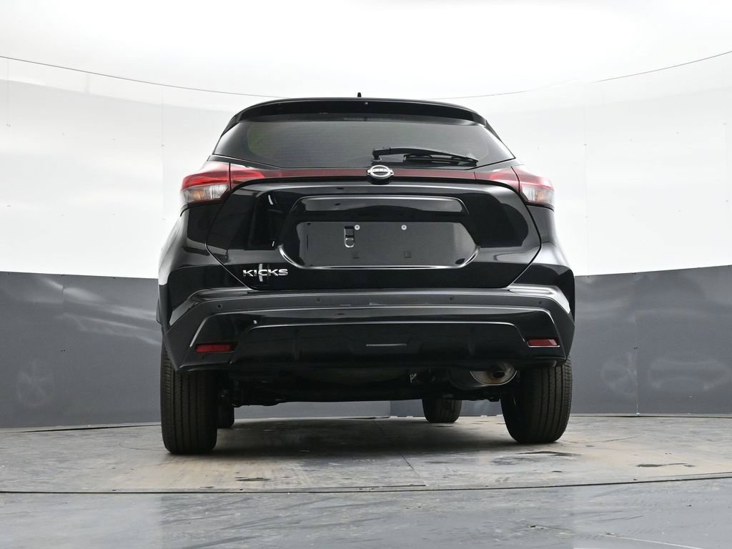 Certified 2025 Nissan Kicks Play S FWD image 37