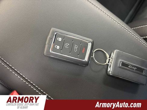 New 2025 Jeep Grand Cherokee L Altitude image 20