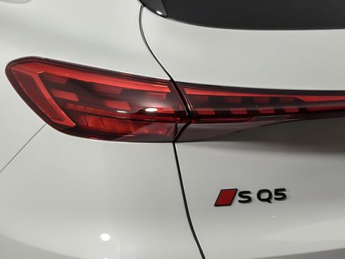 New 2025 Audi SQ5 Premium Plus image 24