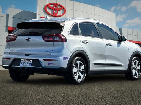 Used 2019 Kia Niro EX Premium w/ Sunroof Package image 3