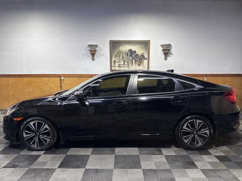 Used 2018 Honda Civic EX-L image 2