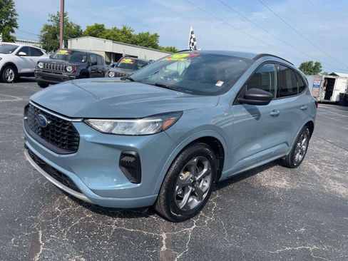 Used 2023 Ford Escape ST-Line w/ Tech Pack #1 AWD/4WD image 3