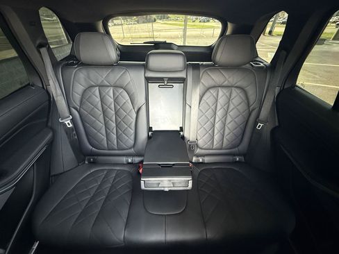 Used 2024 BMW X5 xDrive40i w/ M Sport Package AWD/4WD image 41