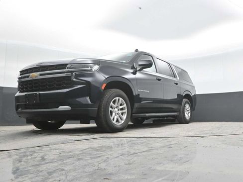 Used 2022 Chevrolet Suburban LS AWD/4WD image 42