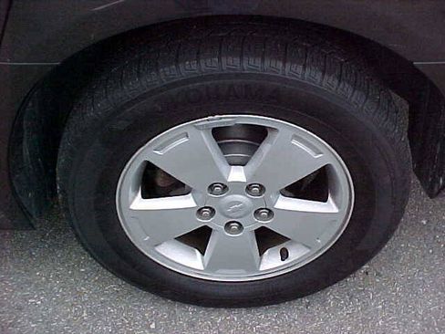 Used 2009 Chevrolet Impala LT w/ Luxury Edition Package FWD image 7