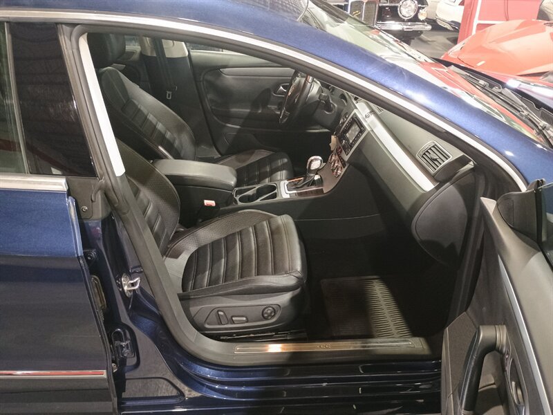 Used 2014 Volkswagen CC Sport FWD image 35