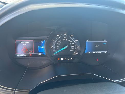 Used 2023 Ford Edge ST-Line w/ Cold Weather Package AWD/4WD image 19
