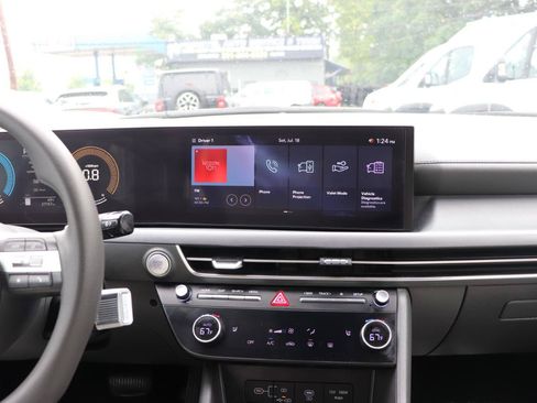 Used 2025 Hyundai Sonata SEL FWD image 19