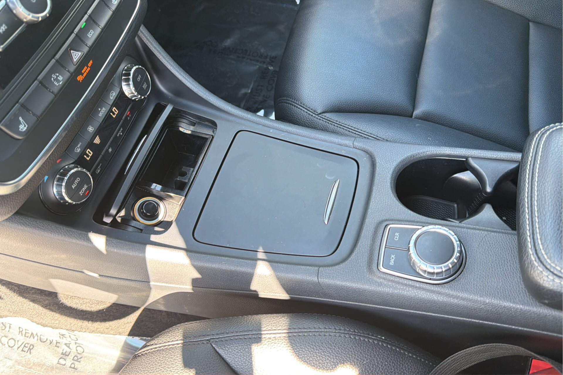 Used 2014 Mercedes-Benz CLA 250 image 25
