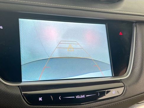 Used 2018 Cadillac XT5 AWD image 14