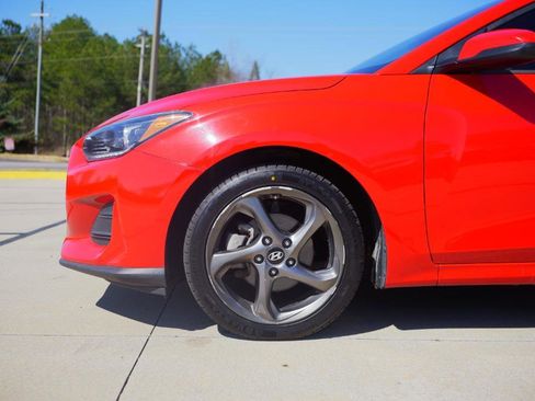 Used 2019 Hyundai Veloster 2.0 image 9