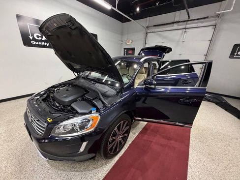 Used 2016 Volvo XC60 T5 Platinum FWD image 39