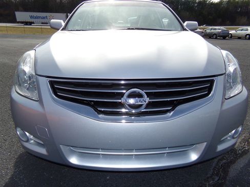 Used 2010 Nissan Altima 2.5 S image 3