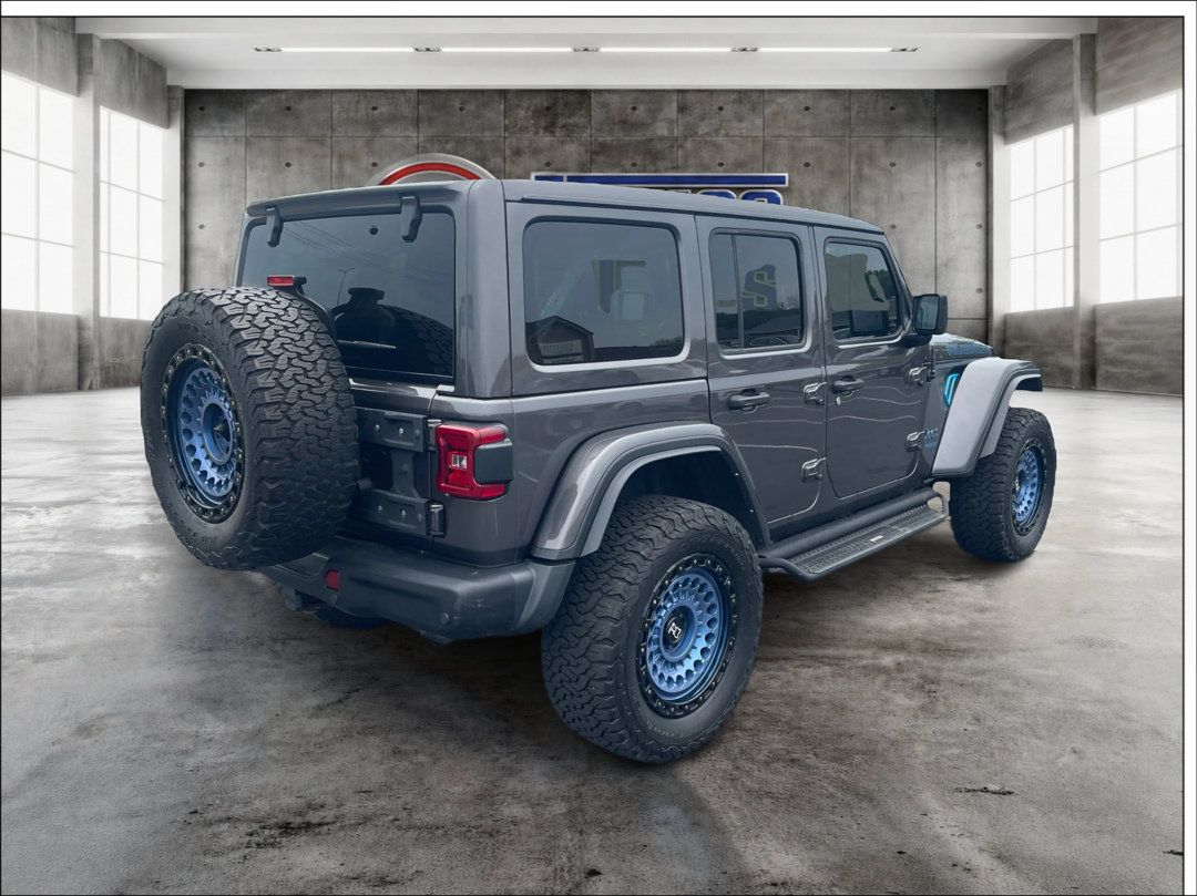 Used 2021 Jeep Wrangler Unlimited Rubicon 4xe w/ Steel Bumper Group AWD/4WD image 5