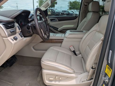 Used 2018 GMC Yukon XL Denali w/ Denali Ultimate Package RWD image 7