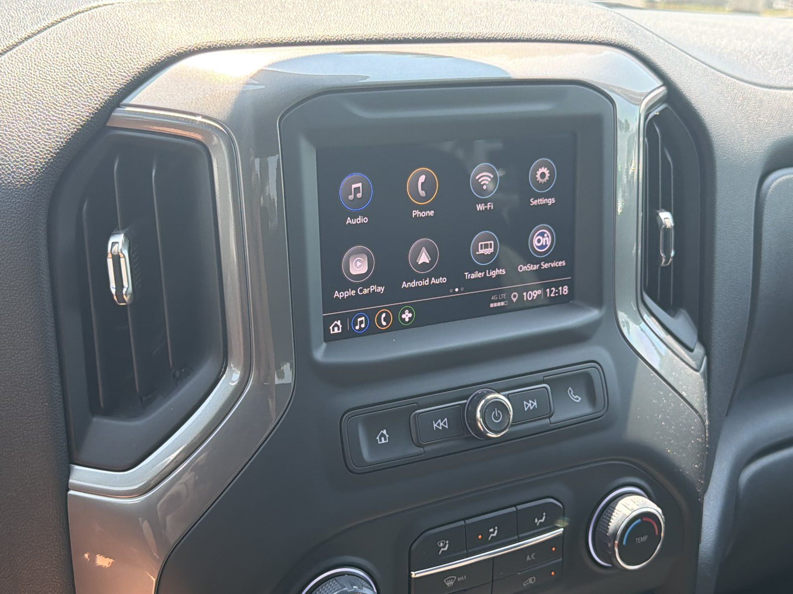 Used 2025 Chevrolet Silverado 1500 Custom Trail Boss w/ Turbomax Blackout Package AWD/4WD image 24