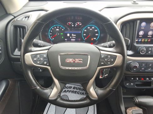 Used 2021 GMC Canyon Denali image 11