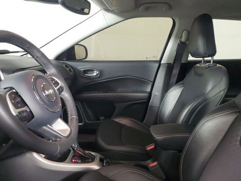 Used 2018 Jeep Compass Latitude w/ Popular Equipment Group image 20