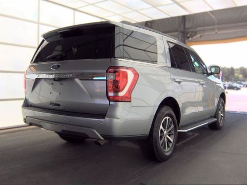 Used 2020 Ford Expedition XLT w/ Equipment Group 202A AWD/4WD image 2