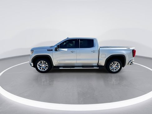 Used 2021 GMC Sierra 1500 SLT w/ SLT Premium Plus Package AWD/4WD image 5