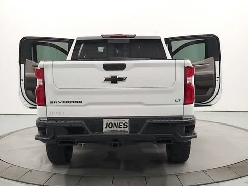 Used 2026 Chevrolet Silverado 1500 LT Trail Boss w/ Safety Package AWD/4WD image 14