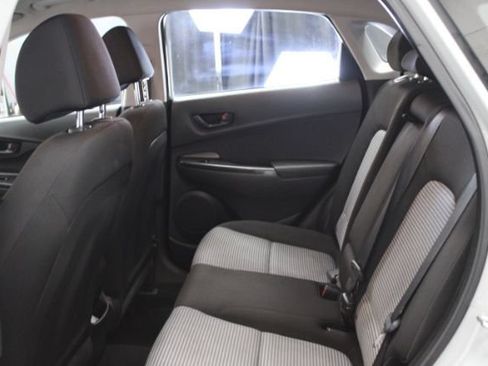 Used 2023 Hyundai Kona SE FWD image 22
