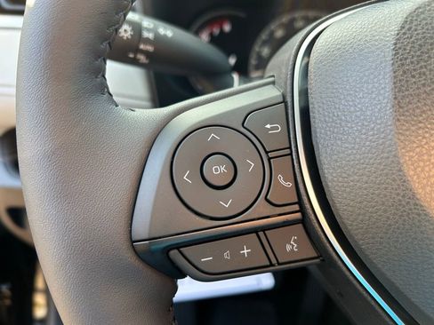 Used 2025 Toyota RAV4 XLE image 24