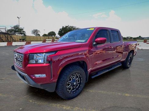 Used 2022 Nissan Frontier SV w/ Technology Package AWD/4WD image 5