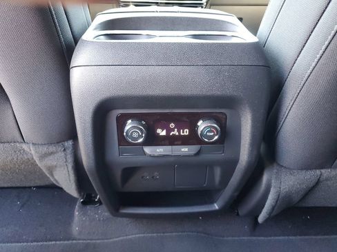 New 2026 Chevrolet Traverse LT w/ Midnight/Sport Edition FWD image 13