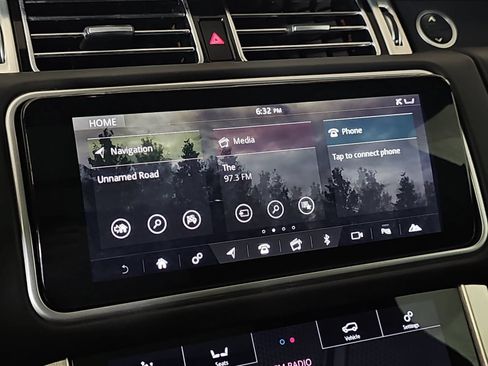 Used 2018 Land Rover Range Rover HSE AWD/4WD image 20