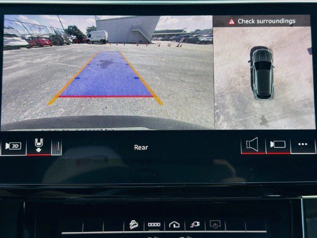 Used 2024 Audi SQ8 e-tron Premium Plus AWD/4WD image 31