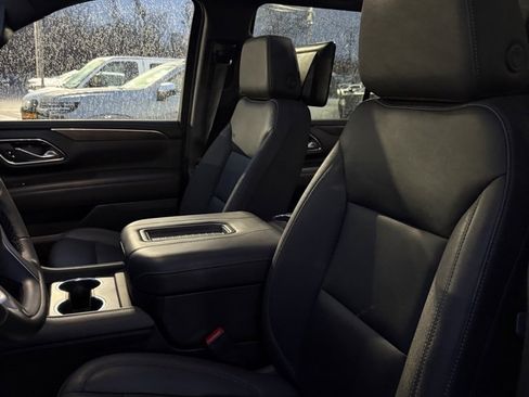 Used 2023 Chevrolet Tahoe Z71 w/ Z71 Off-Road Package image 15