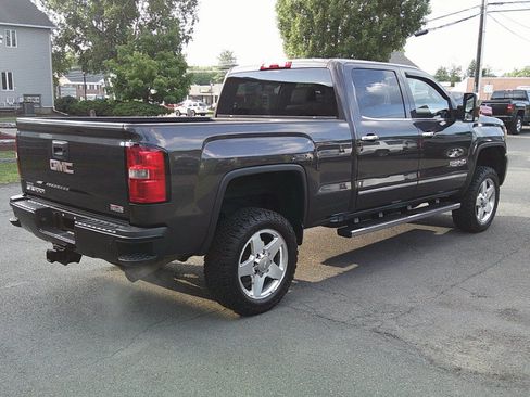 Used 2015 GMC Sierra 2500 SLT w/ All-Terrain HD Package AWD/4WD image 6