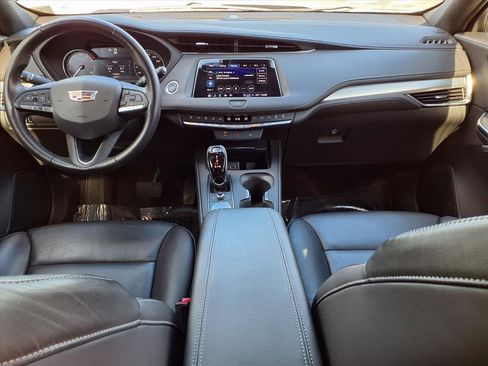 Certified 2023 Cadillac XT4 Premium Luxury image 15