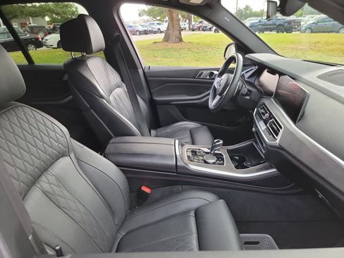 Used 2019 BMW X5 xDrive40i w/ M Sport Package AWD/4WD image 15