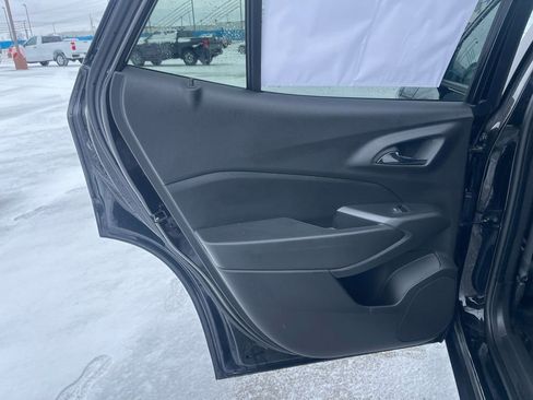 Used 2025 Chevrolet Trax RS w/ Driver Confidence Package image 21