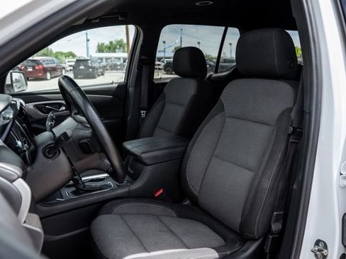Used 2023 Chevrolet Traverse LT AWD/4WD image 26