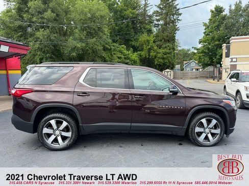 Used 2021 Chevrolet Traverse LT w/ LT Premium Package AWD/4WD image 8