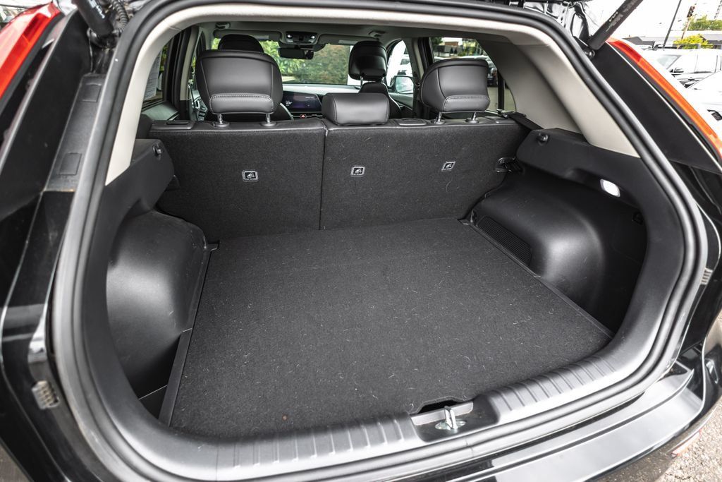 Used 2023 Kia Niro Wave w/ Wave Preserve Package FWD image 31