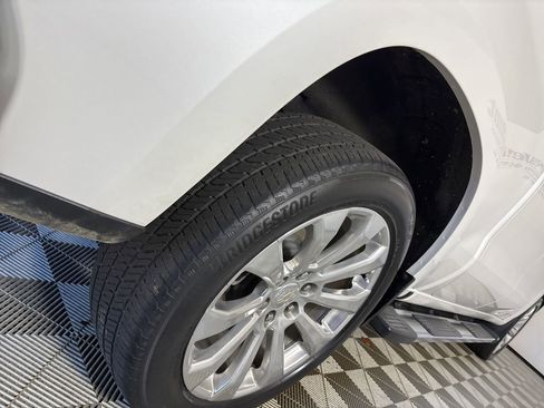 Used 2020 Chevrolet Silverado 1500 High Country w/ Technology Package image 36