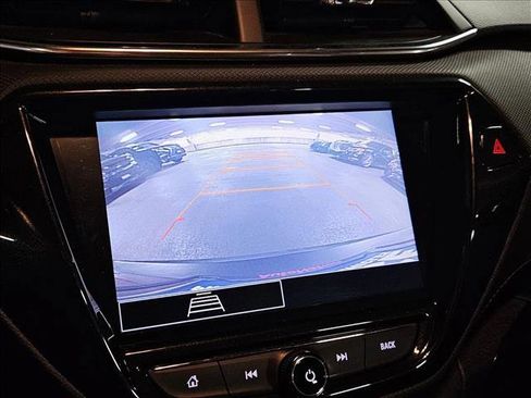 Used 2022 Chevrolet TrailBlazer RS w/ Sun and Liftgate Package image 13