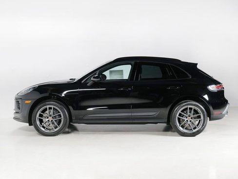 Certified 2026 Porsche Macan AWD/4WD image 2