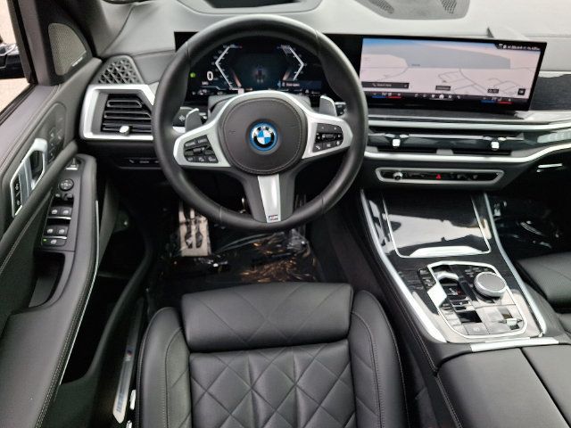 Used 2024 BMW X5 xDrive50e w/ M Sport Package AWD/4WD image 11