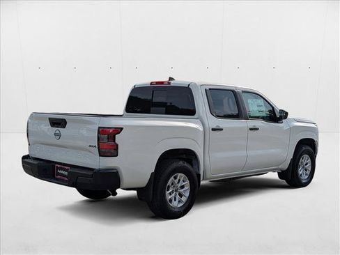 New 2025 Nissan Frontier S image 2