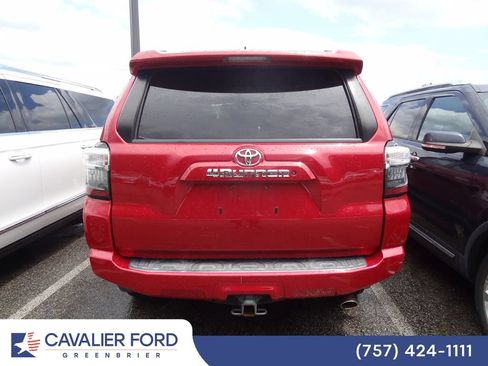 Used 2019 Toyota 4Runner SR5 AWD/4WD image 4