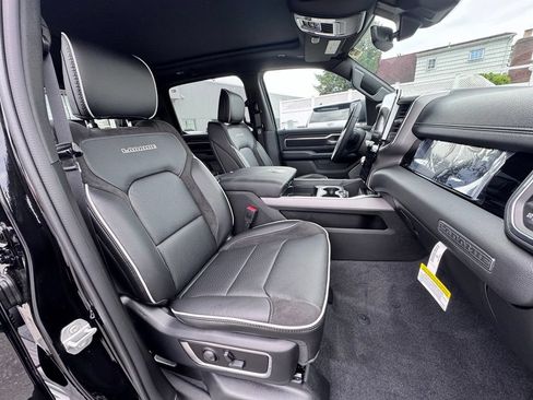 New 2026 RAM 1500 Laramie AWD/4WD image 19