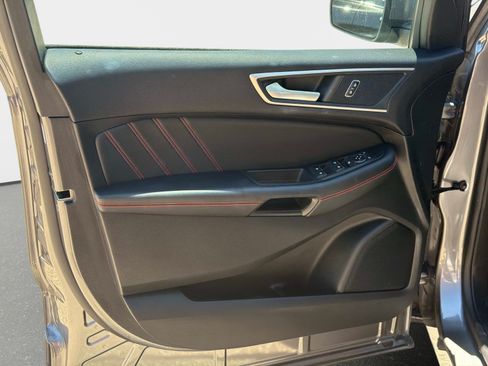 Used 2022 Ford Edge ST-Line AWD/4WD image 16