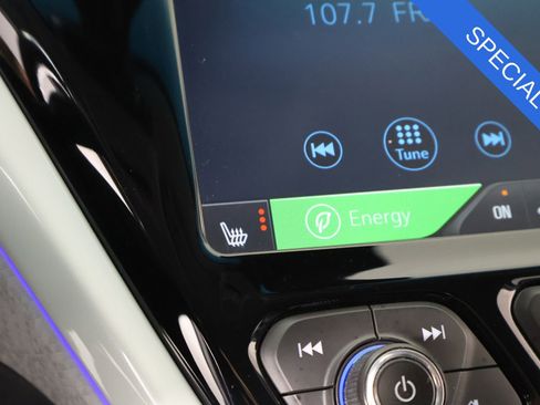 Used 2020 Chevrolet Bolt Premier w/ Infotainment Package image 7